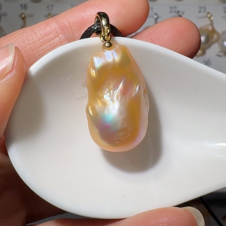 颈饰淡水珍珠未镶嵌