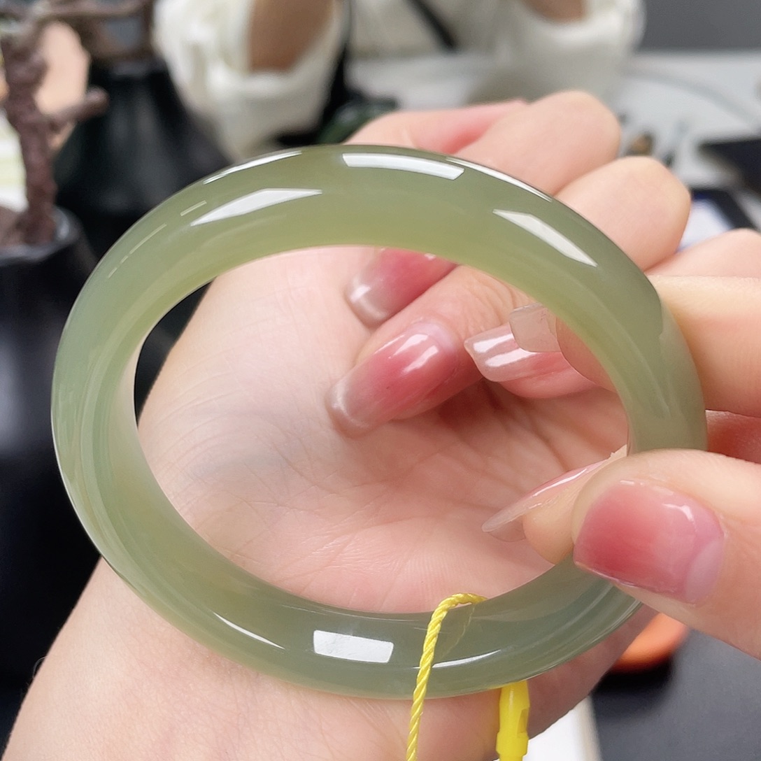 和田玉手镯5455未镶嵌