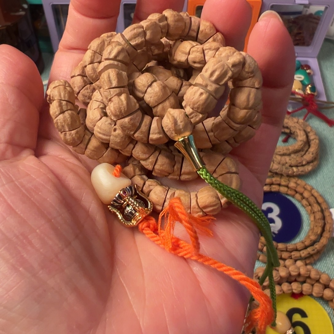 吊坠柏香籽/百香籽大肠十驼骨三通