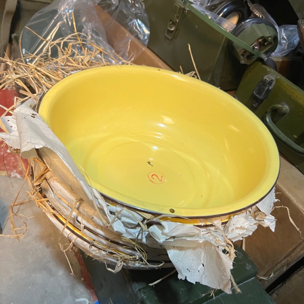 正品老货搪瓷盆1980年产全新库存