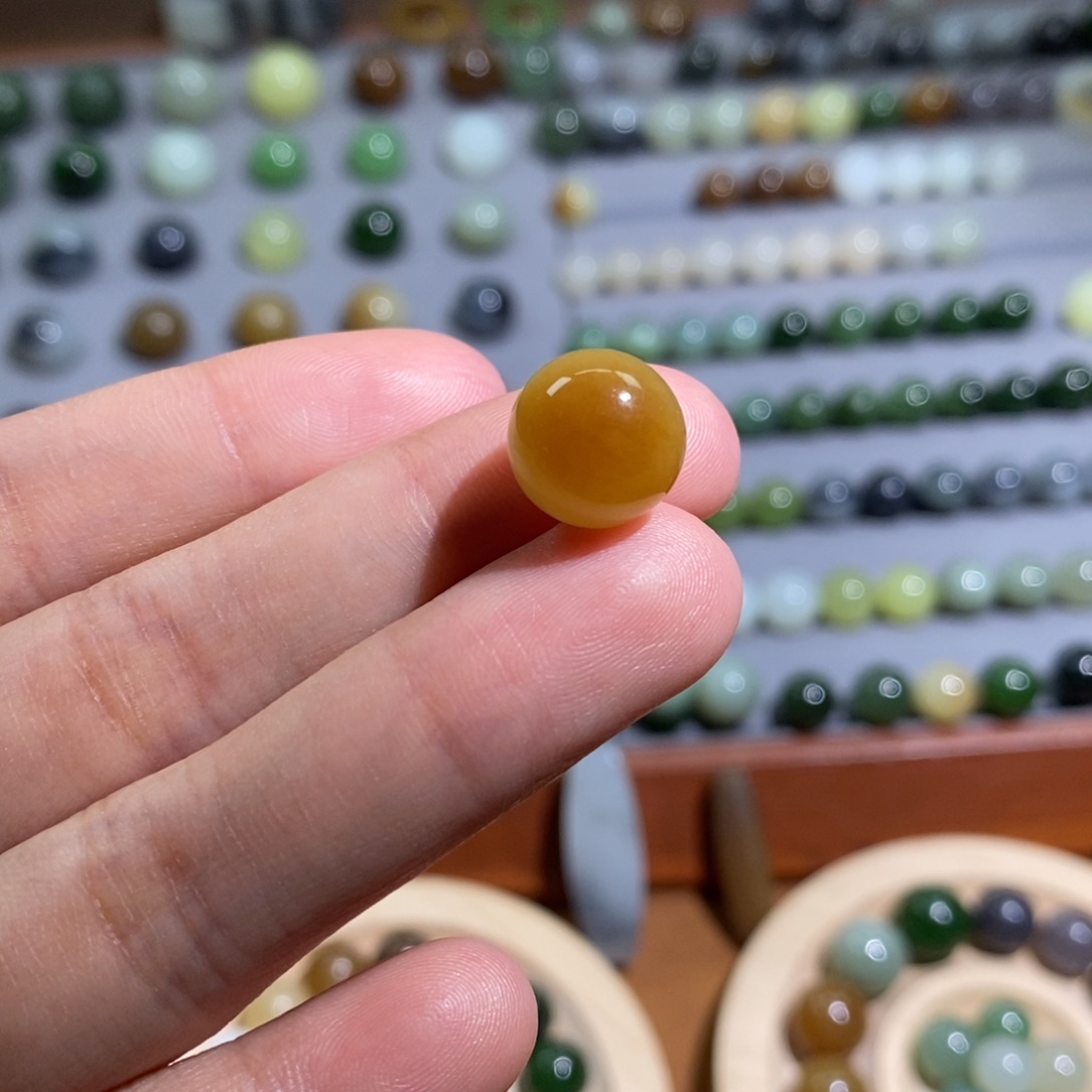 和田玉未镶嵌颈饰11.7mm