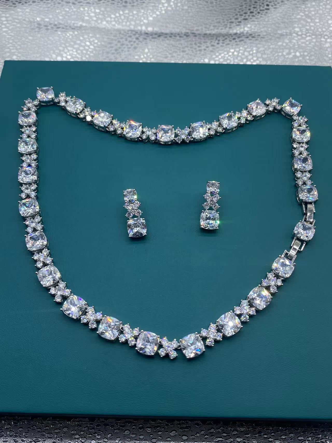 吊坠  【星光璀璨 简单大器】ZJ534