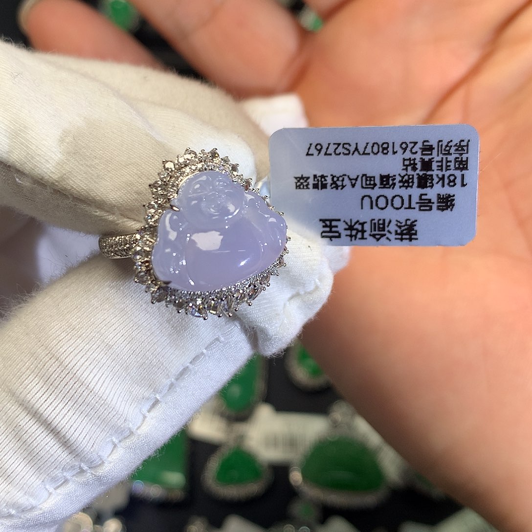 颈饰18K金镶嵌翡翠?****e