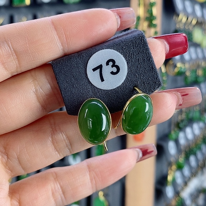 和田玉耳饰18K金镶嵌