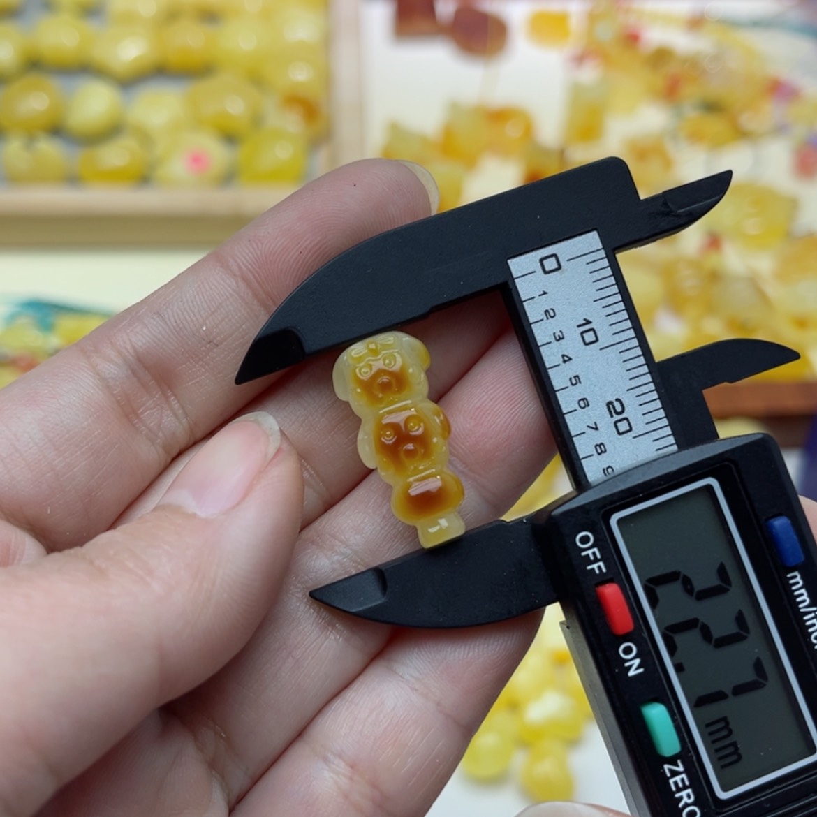 【闪购商品】蜜蜡裸石未镶嵌配饰