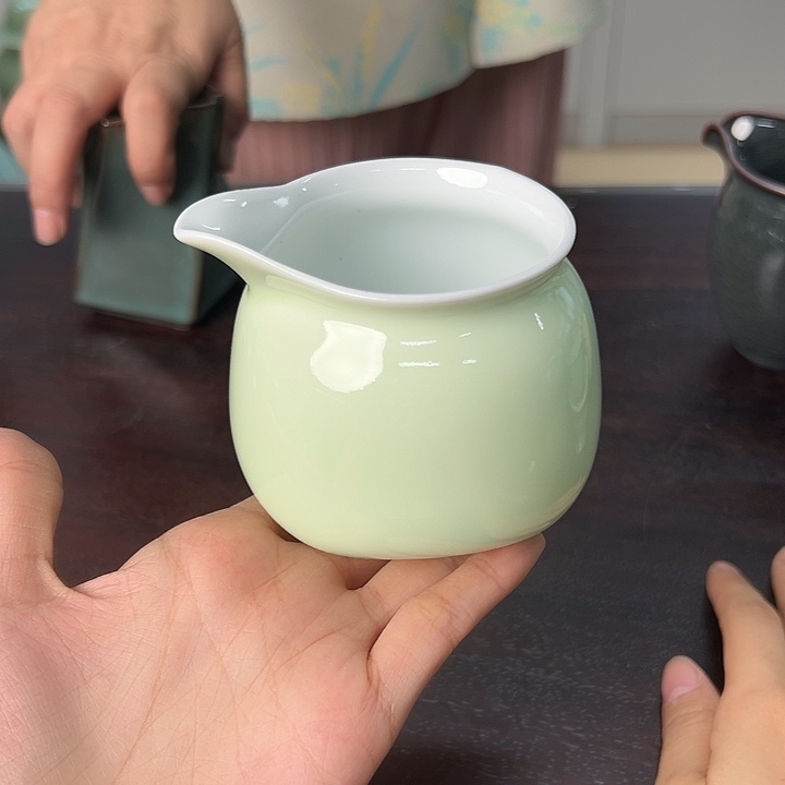 龙泉云间青瓷小米茶器