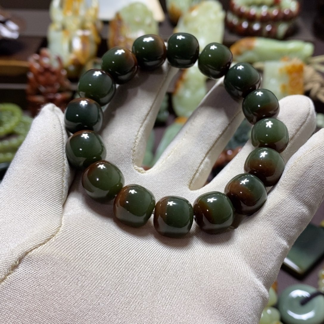 透闪石质玉未镶嵌手链14