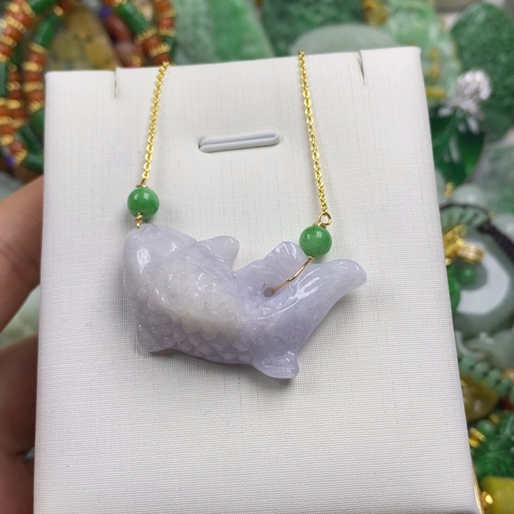 翡翠未镶嵌吊坠(赠链)