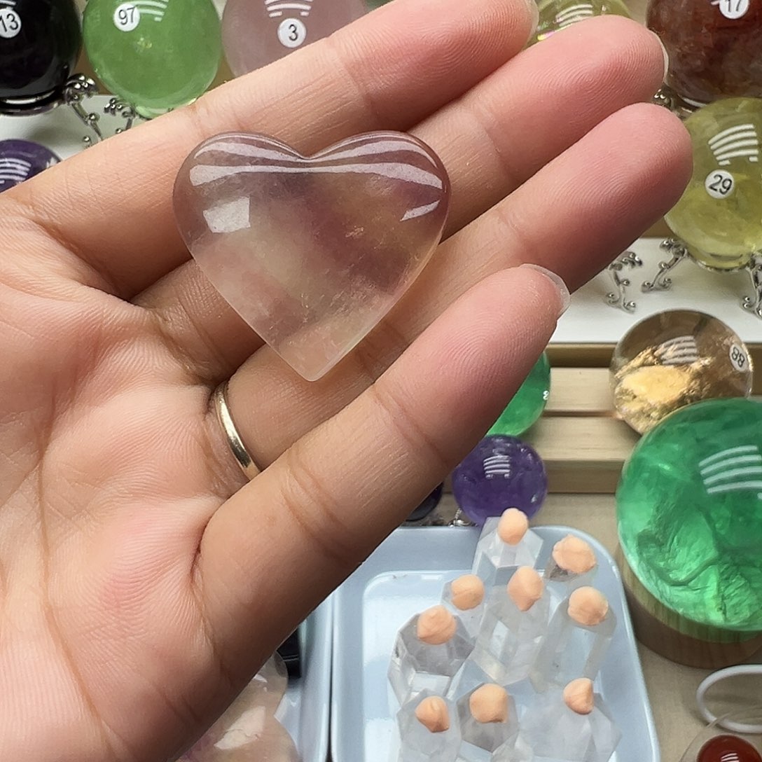未镶嵌珠宝半成品水晶