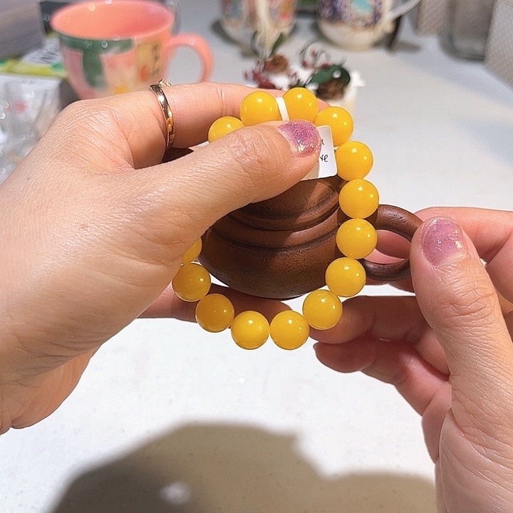 瓷片Sruogfkhfjjggggghj