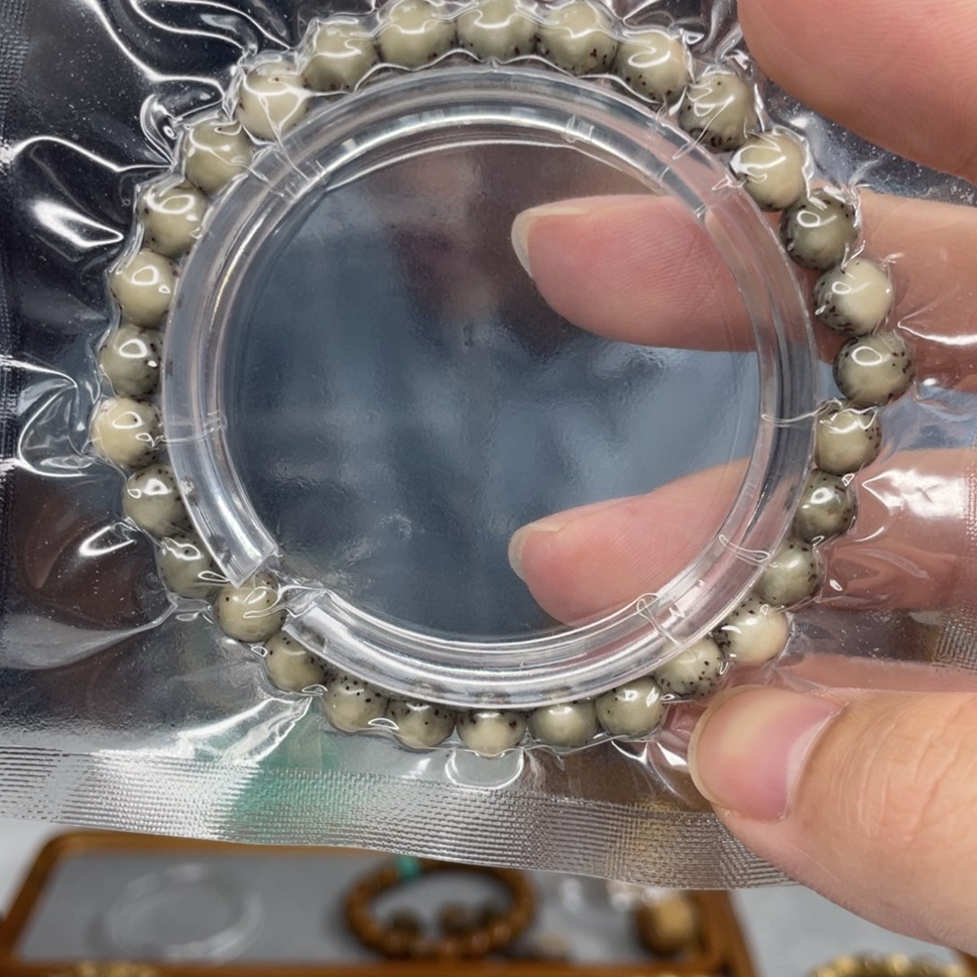 手串星月菩提8圆珠河豚半壁