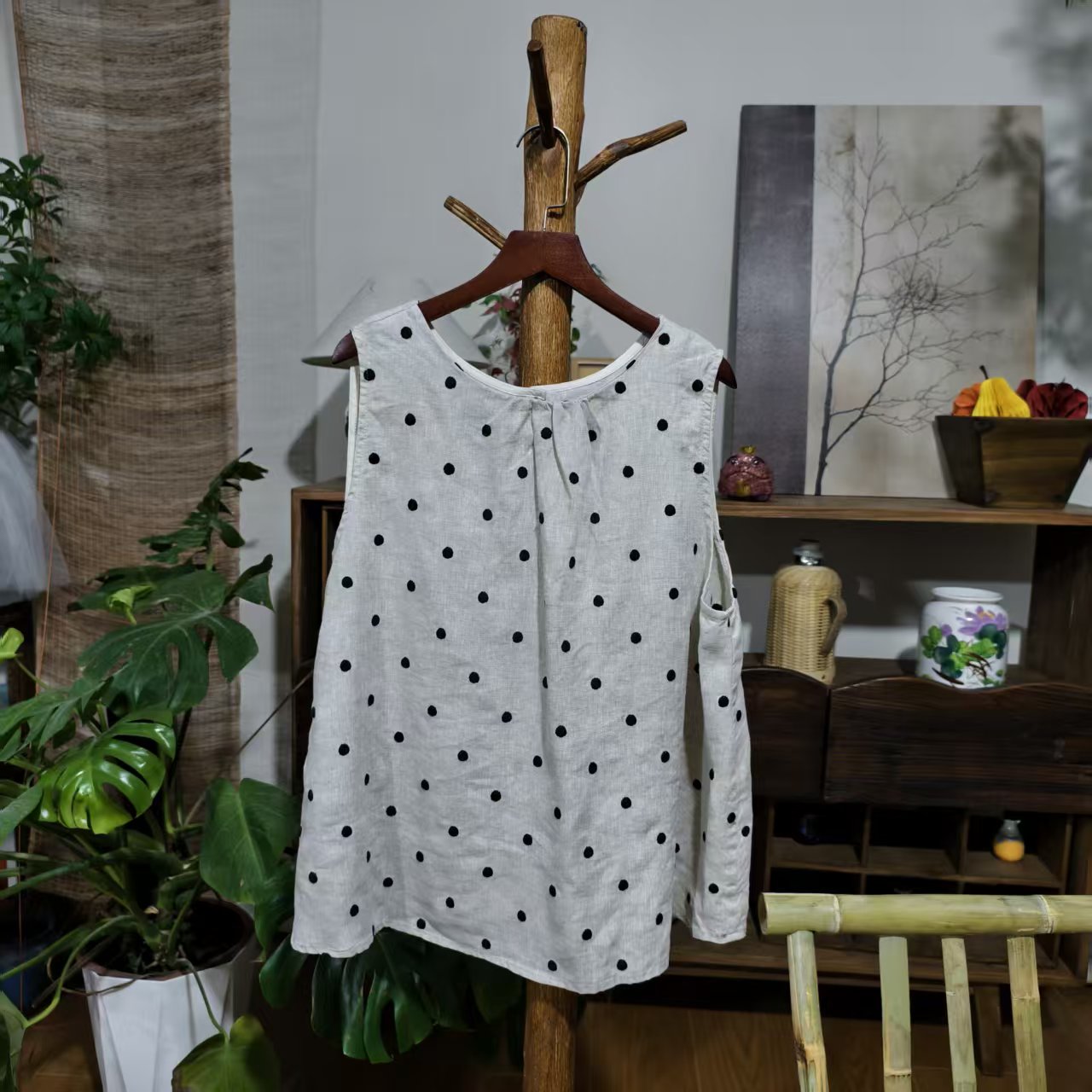 【大梅子推荐】设计款亚麻绣花背心X0179E