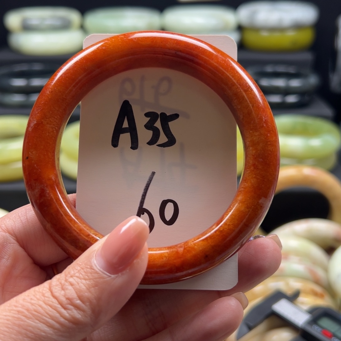 .***༽蛇纹石玉未镶嵌手镯