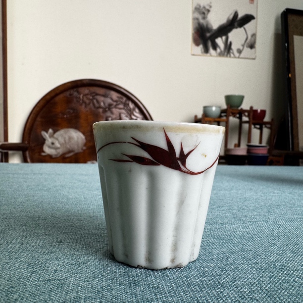 白瓷红釉枫叶小杯杯