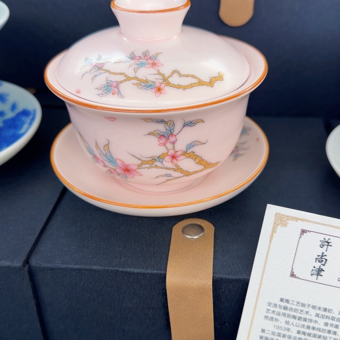 这些盖碗真好看！！！