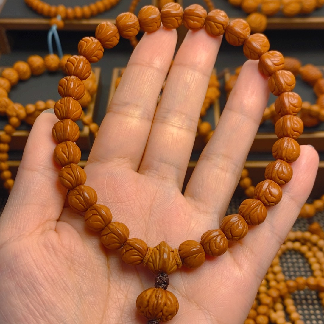 赞****吊坠桃核秦岭森林10