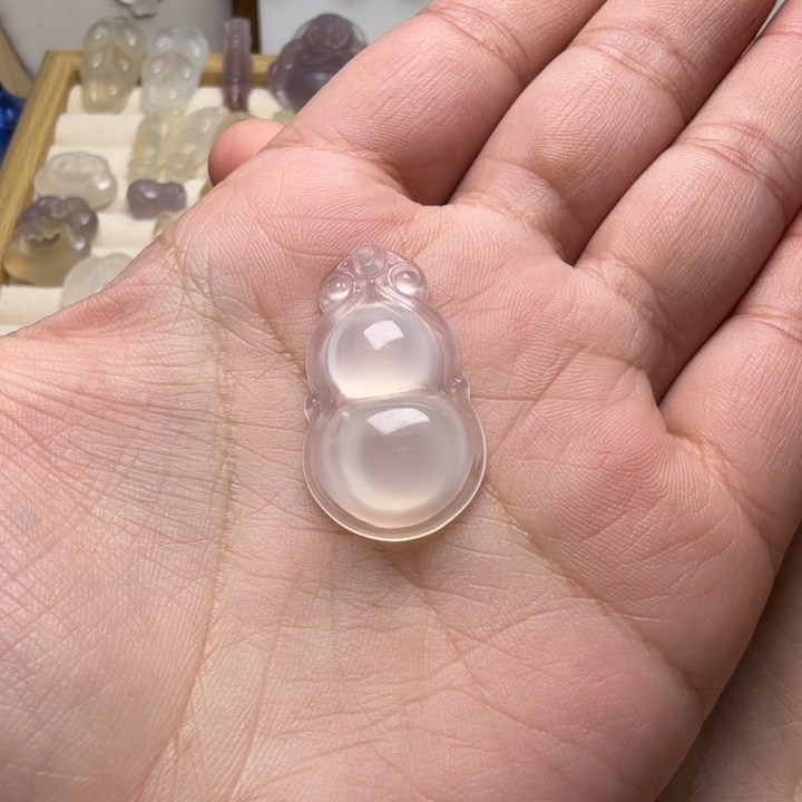 玛瑙/玉髓颈饰未镶嵌明**•