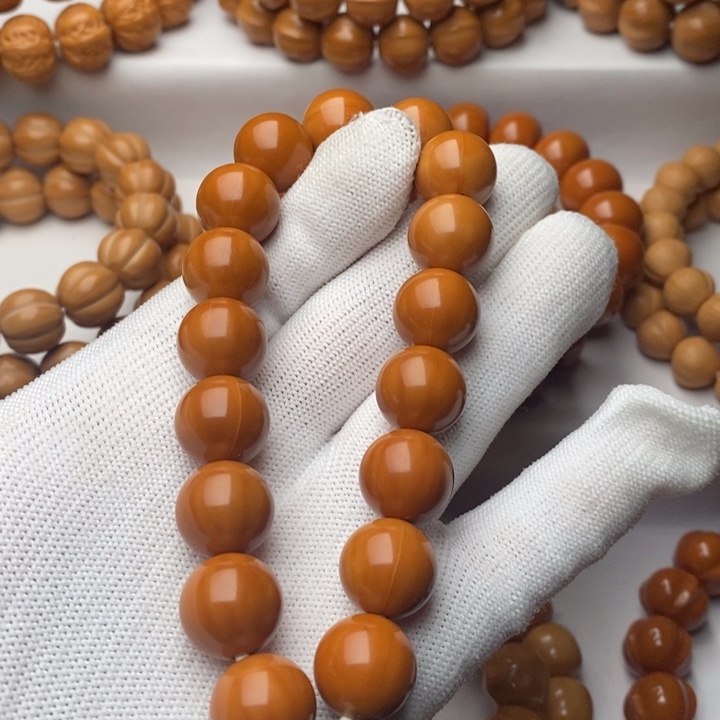 吊坠猴头核桃小**?