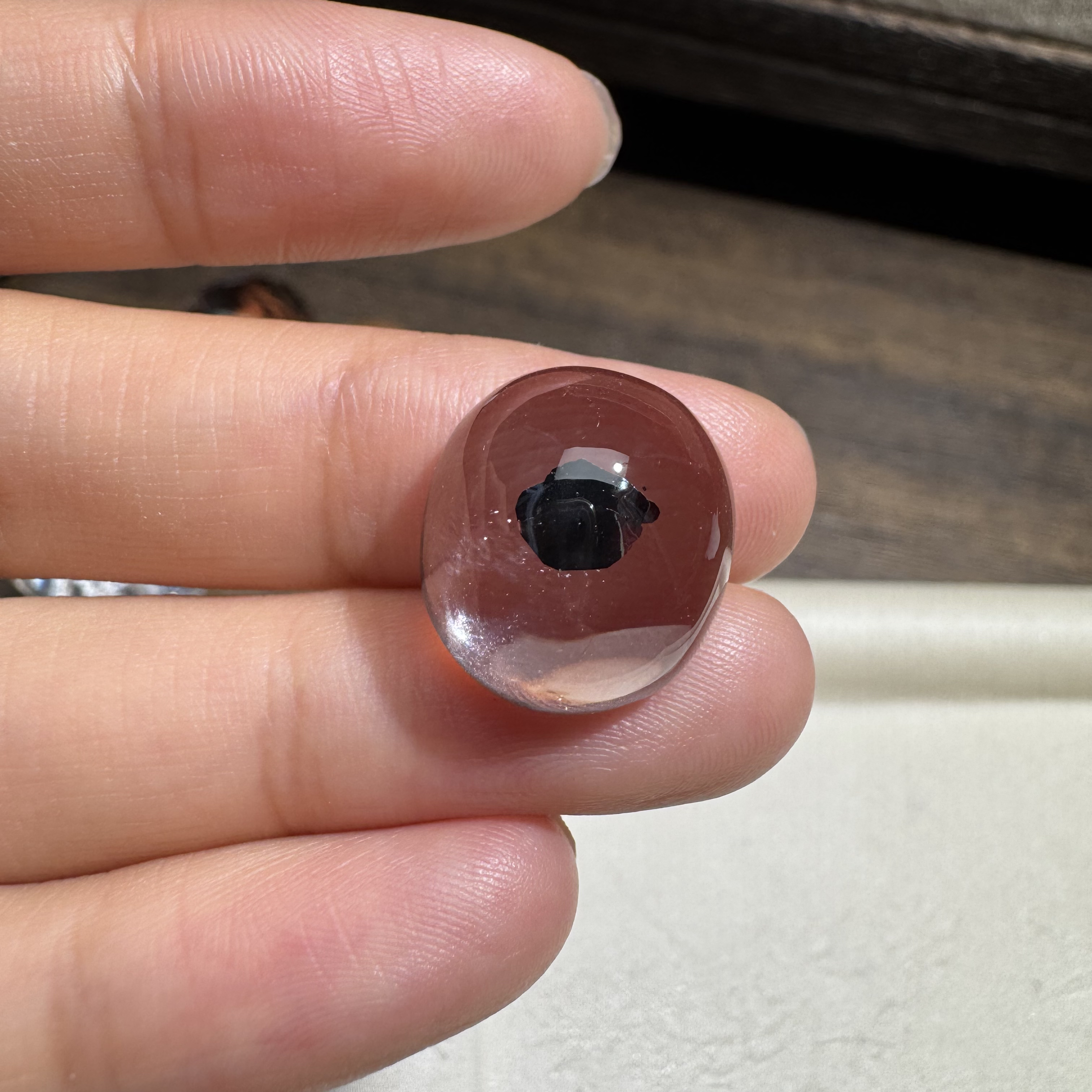 黑红色云母无鉴赏期14.2×16mm