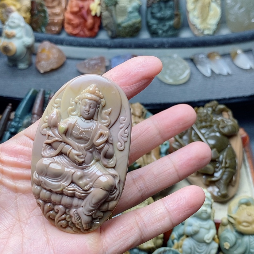 【闪购商品】定制石英质玉吊坠未镶嵌