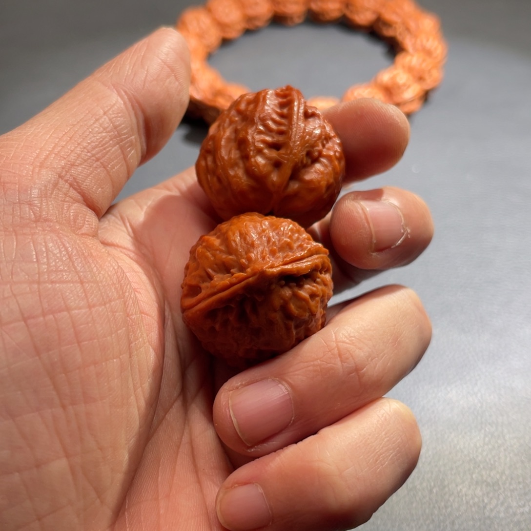 *****文玩核桃手串核桃