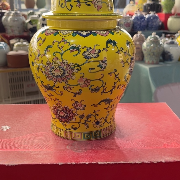 罐润鹏陶瓷精选高档陶瓷茶叶罐