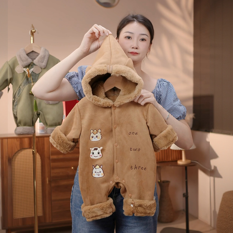 婴儿冬季衣服男女宝宝可爱超萌卡通连体衣冬装连帽加绒外套外出服