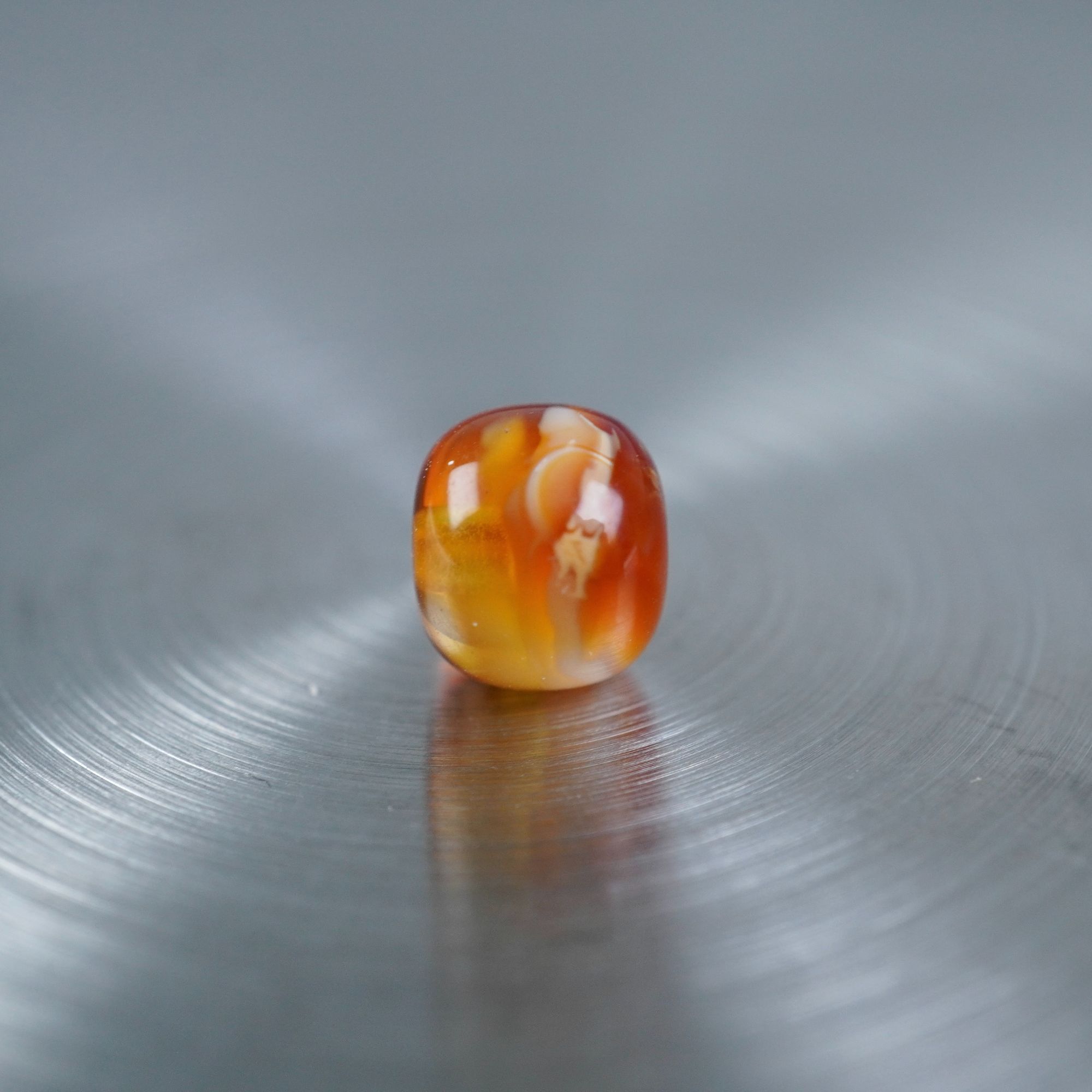 红白沁色荧光妖花老型尺寸7.3*6.5mm天然琥珀蜜蜡文玩配饰