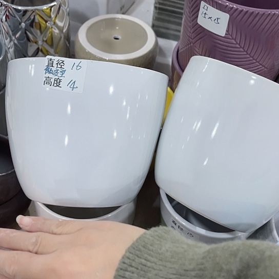 多肉绿植陶瓷花盆9.9包邮，有孔