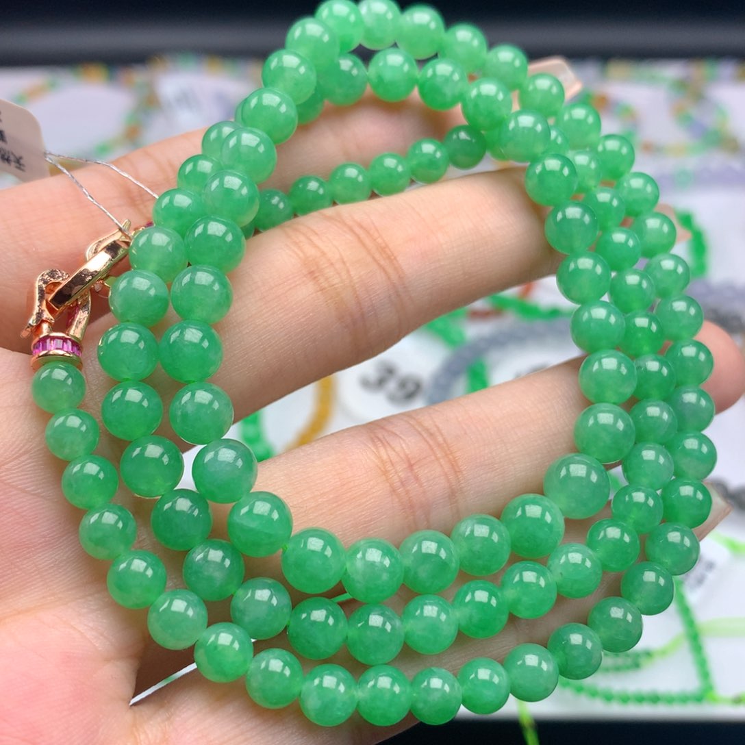 未镶嵌翡翠手链卡