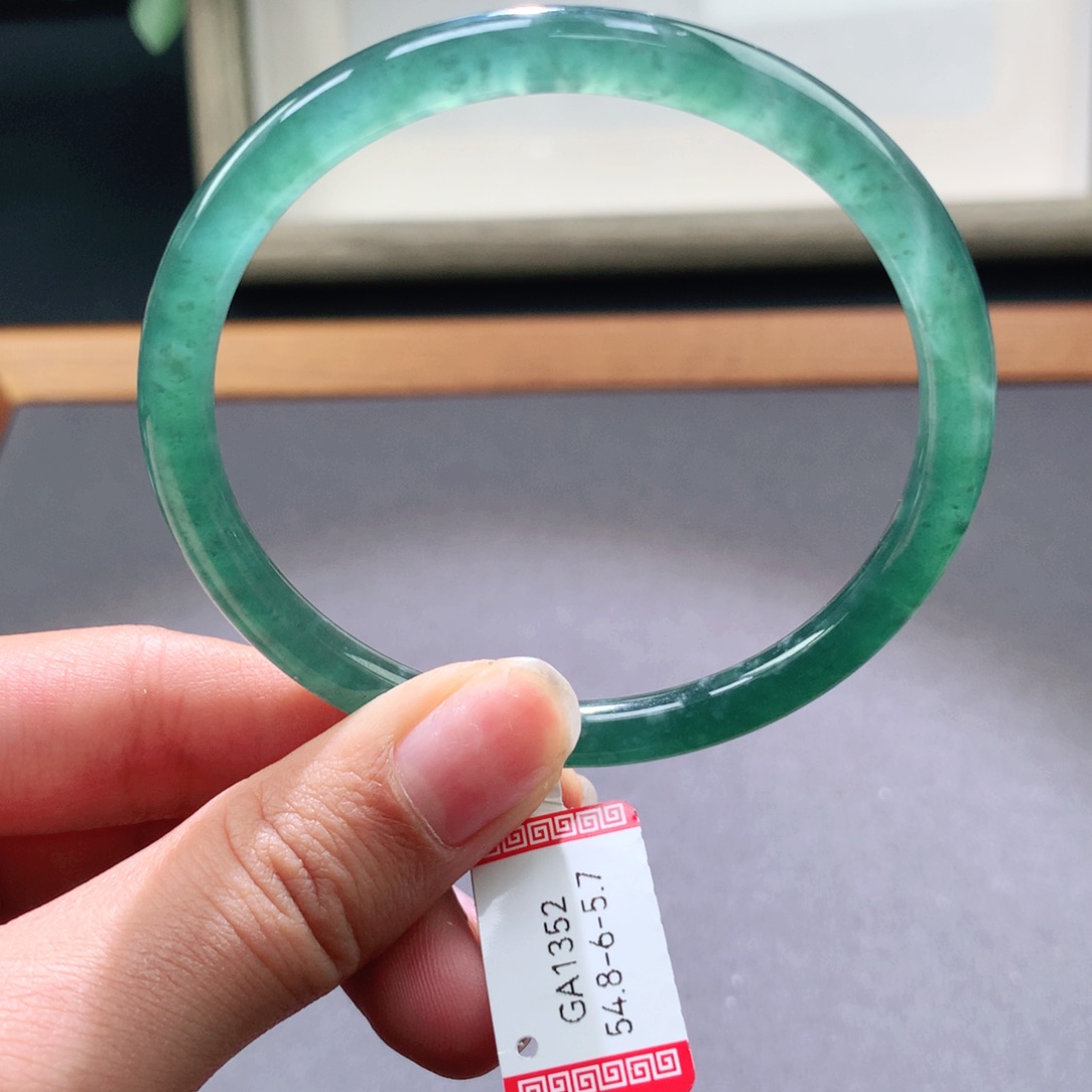 翡翠手镯未镶嵌天然翡翠手镯叮当镯