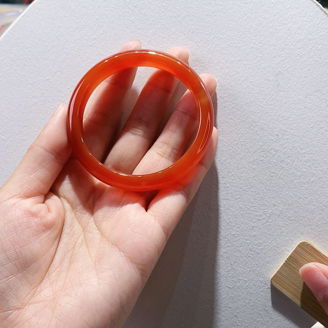 玛瑙/玉髓手镯未镶嵌54.6