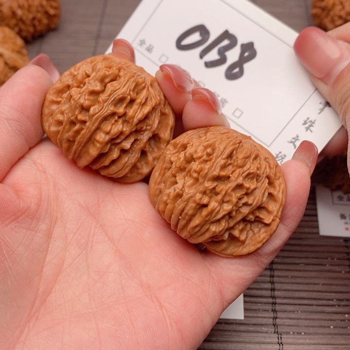 文玩核桃吊坠41楼子0138