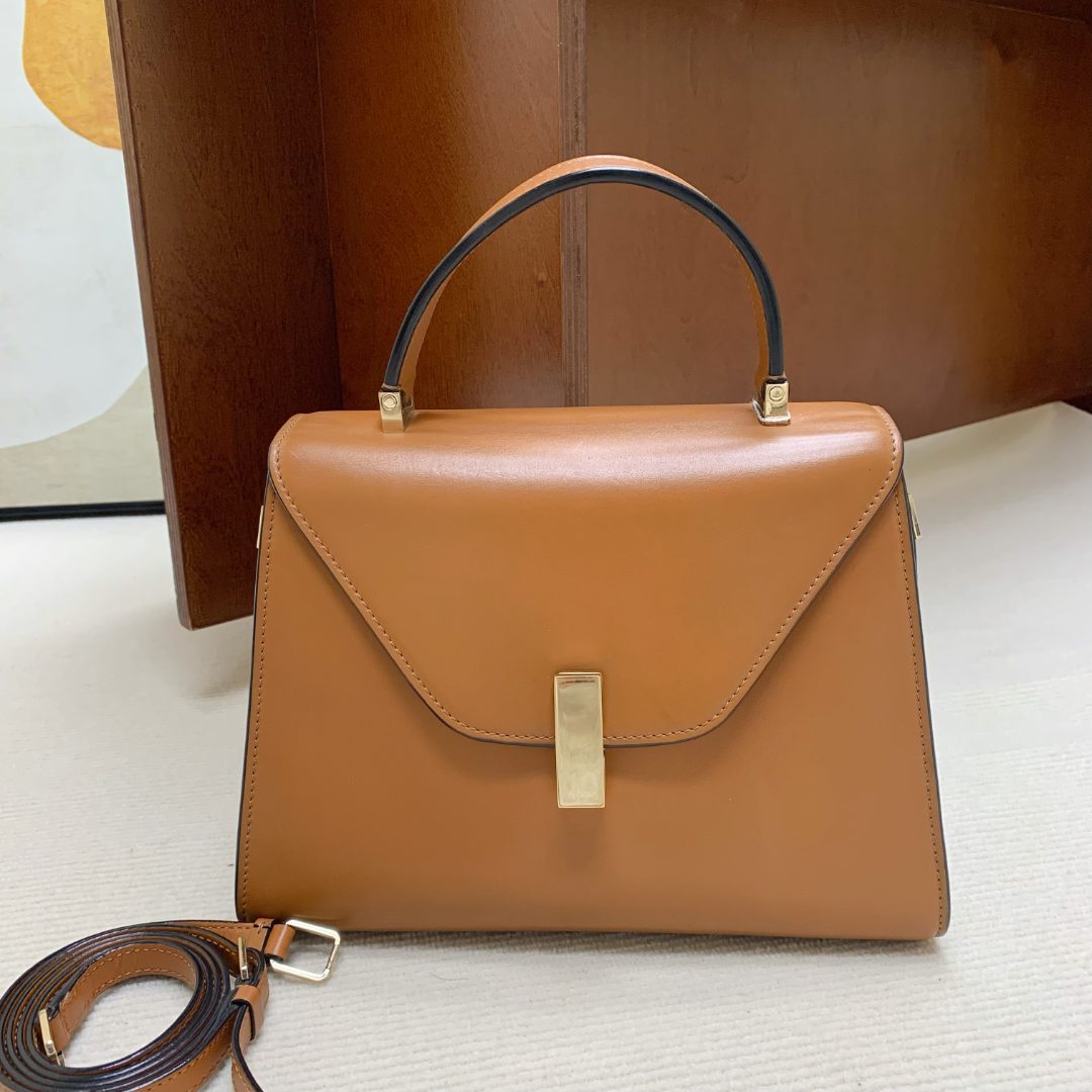 95新 Valextra 【98新】Valextra 金棕inside 1492