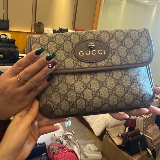 99新 GUCCI/古驰 95新 单面虎头单肩包