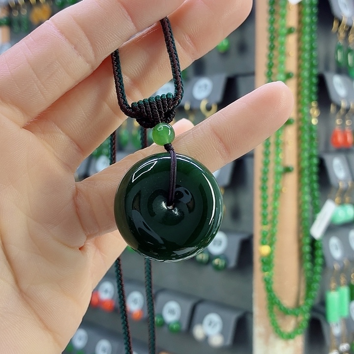 和田玉未镶嵌毛衣链