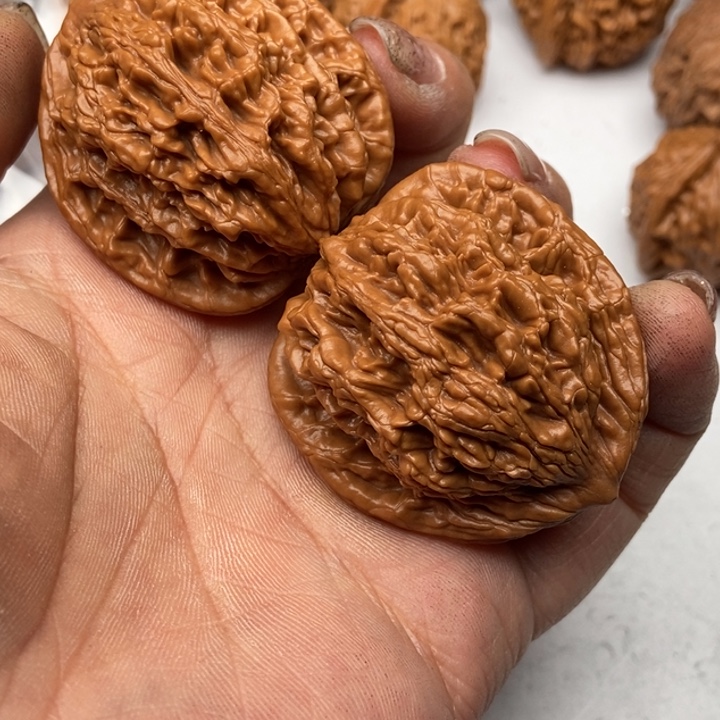 文玩核桃把件克****明虎头