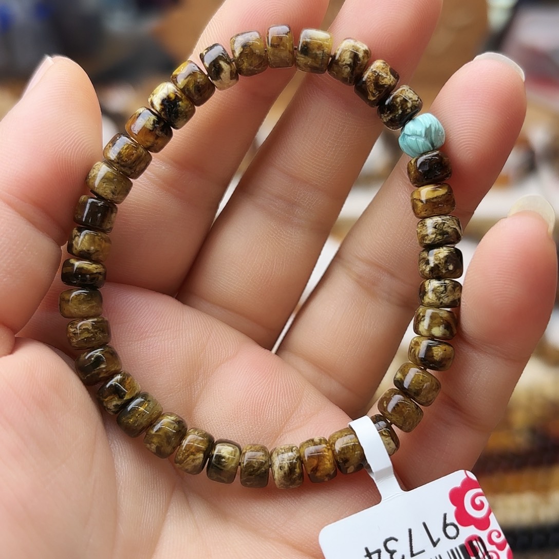 琥珀未镶嵌裸石六91734