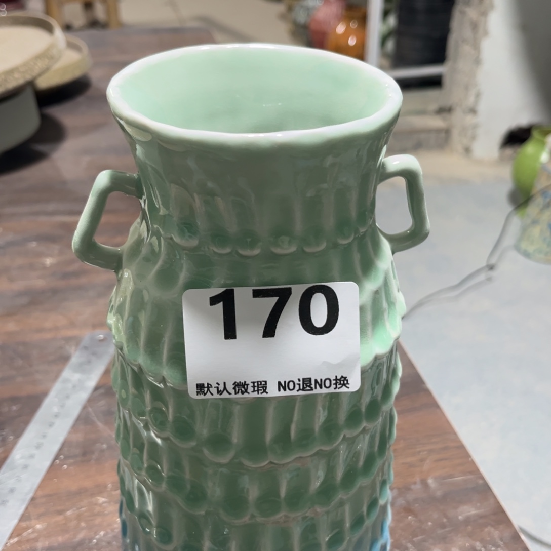 景德镇窑红玉盘碗是由原苏州博物研究所170