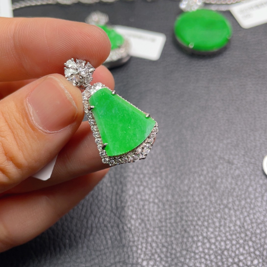 翡翠吊坠(不含链)银S925镶嵌