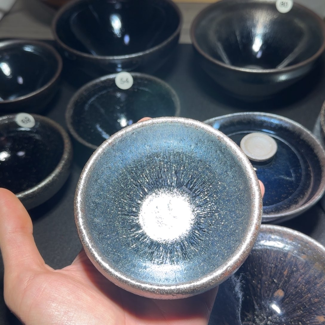 茶盏H****n1111111111111111111