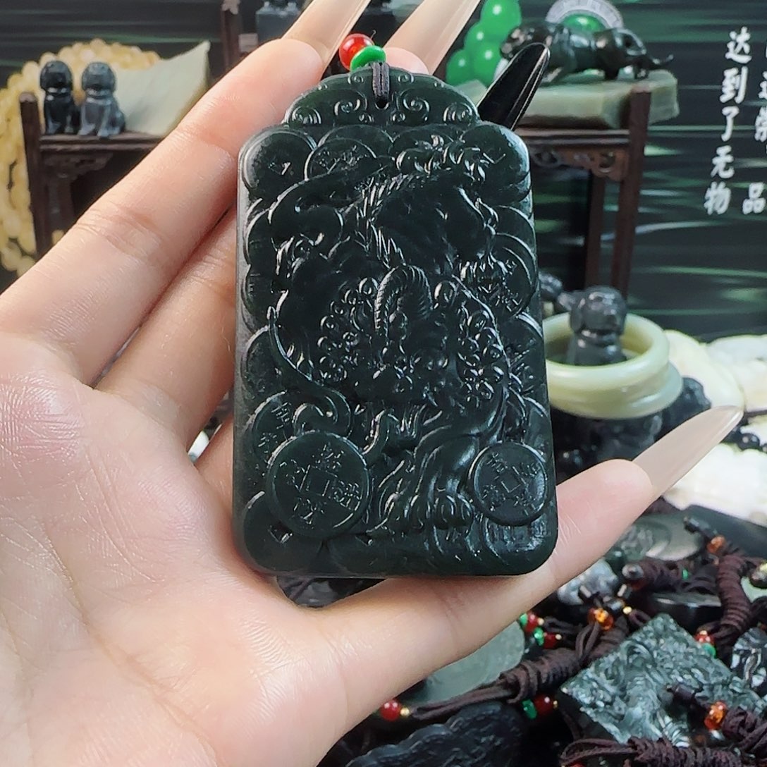 和田玉（黄玉）未镶嵌颈饰