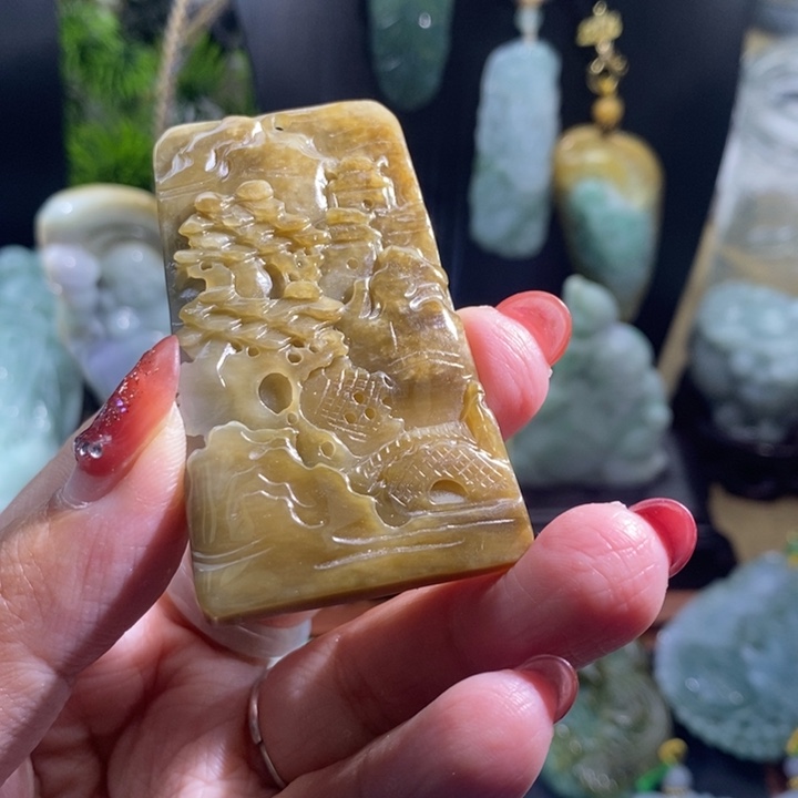 【闪购商品】颈饰未镶嵌翡翠山水