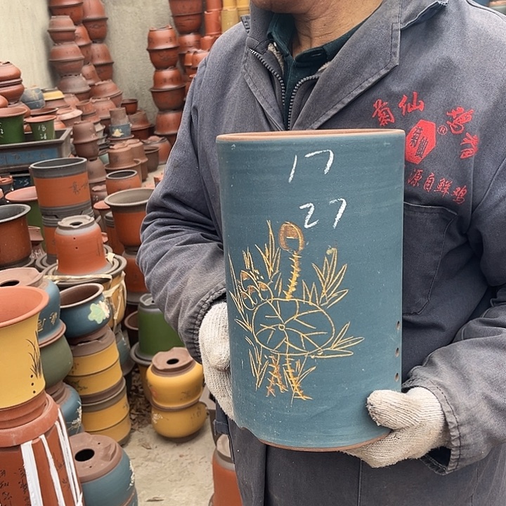 紫砂紫砂花盆和一