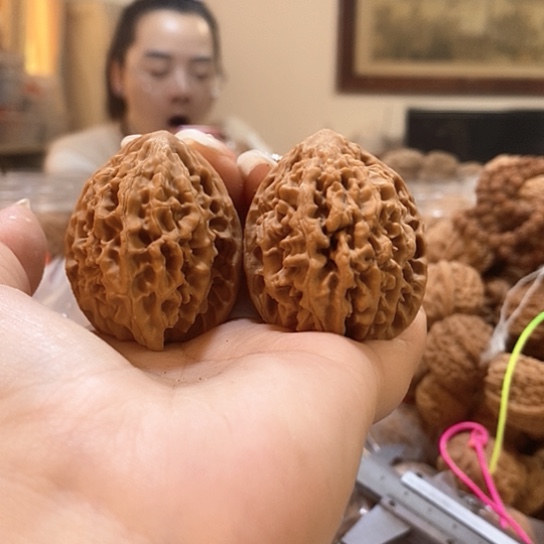 文玩核桃吊坠38招财鼠