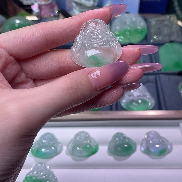 翡翠未镶嵌颈饰7号