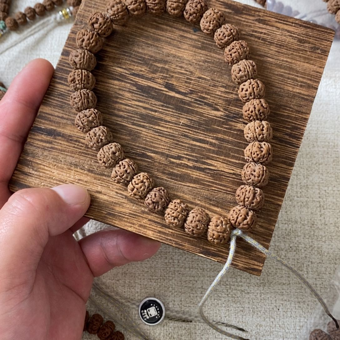 阿***木金刚菩提吊坠老树王手持尺寸13.2卡号0139