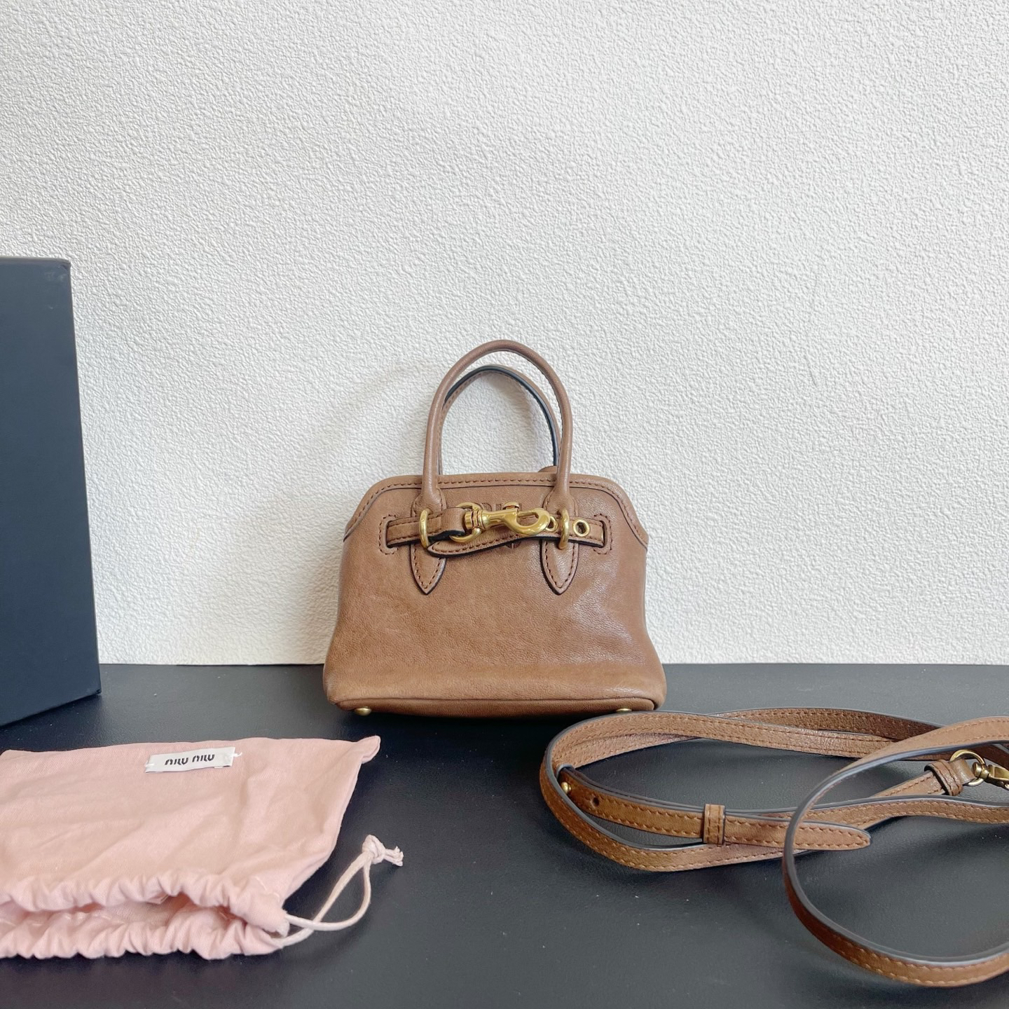 99新 MIU MIU/缪缪 98新 奢总管/mini 手提包/芯片