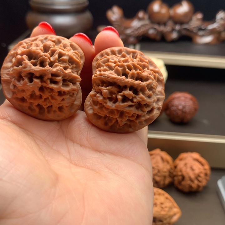 文玩核桃吊坠共****人秦闷