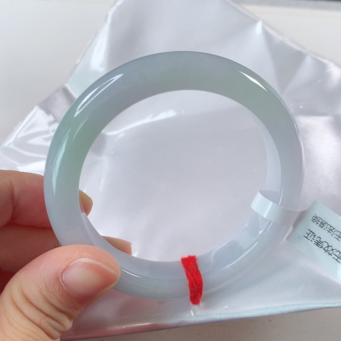 翡翠手镯未镶嵌①⑦④